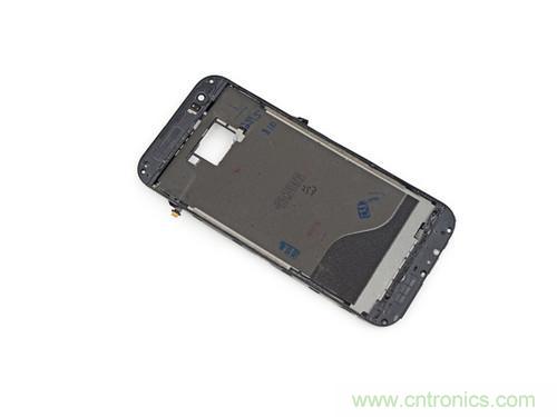 牛人強拆！新HTC One(M8)真機精密做工難修理