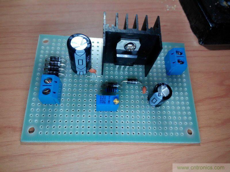 網友分享：DIY一個LM317 可調穩壓電源