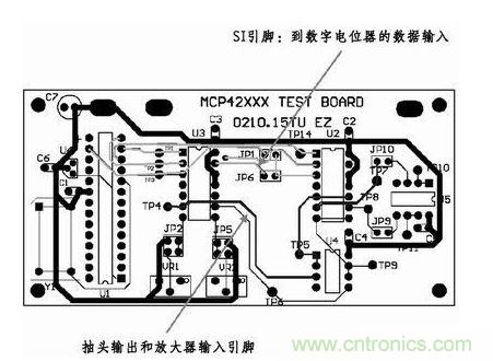 采用這種新的布線，將模擬線路和數字線路隔離開了。增大走線之間的距離，基本消除了在前面布線中造成干擾的數字噪聲。