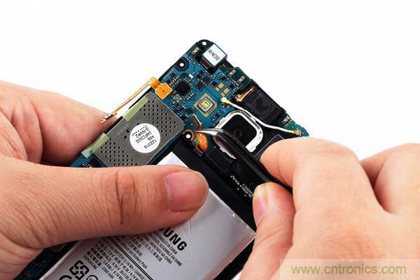 拆解狂魔荼毒新機三星金屬Galaxy A5，看槽點在何方？