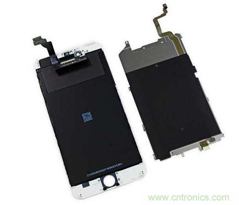 iPhone 6 Plus搭載的高清LED屏幕尺寸為5.5英寸，像素密度為401ppi，并采用了IPS（平面轉換）技術。（來源：iFixit）