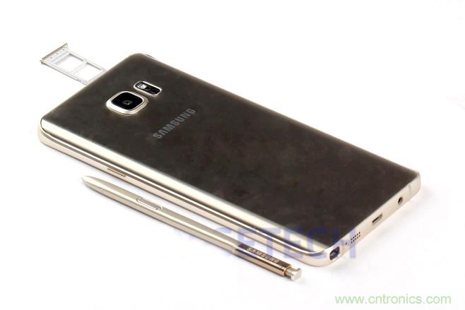 Galaxy Note5拆解，與S系列差距日漸模糊