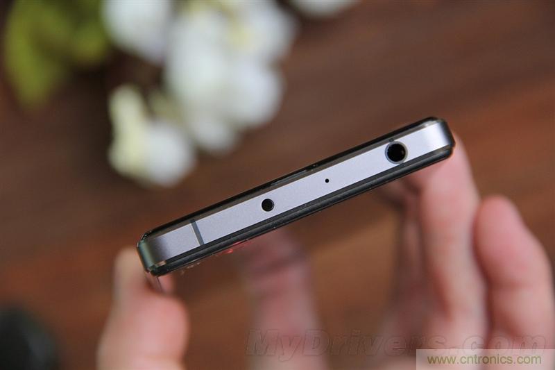 無邊框的 nubia Z9 ，一款既有驚喜，又有驚艷的智能手機