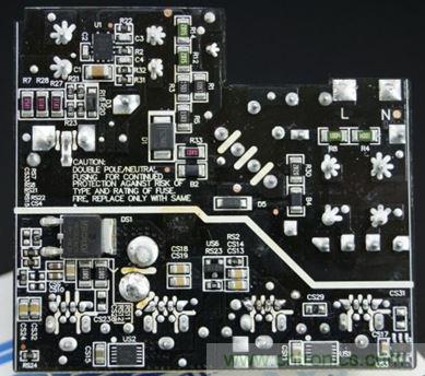 69元小米4口USB充電器詳細拆解，看完你也能DIY一個